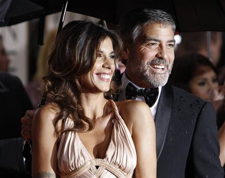 Akci v New Yorku bude moderovat George Clooney (na snímku s Elisabettou Canalisovou).