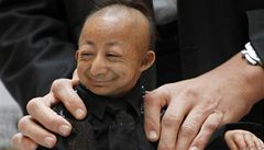 Nejvy mu svta Sultan Ksen setkal v Istanbulu s nejmenm muem svta, Che Pching-pchingem z ny.