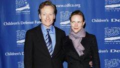 Moderátor Conan O´Brien s manelkou.