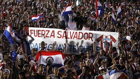 Cabaasovi se dostává v Paraguai obrovské podpory.