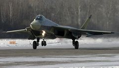 Rusk vzvdn letadlo ohrozilo civiln spoj nad vdskem