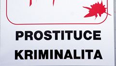 Chomutov bojuje proti prostituci. Do ulic m�sta umístil cedule s nápisy: 'Nabízíme syfilis, kapavku, HIV'
