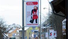 Chomutov bojuje proti prostituci. Do ulic m�sta umístil cedule s nápisy: 'Nabízíme syfilis, kapavku, HIV'