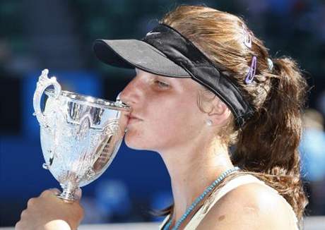 eská tenistka Karolína Plíková vyhrála na Australian Open v Melbourne juniorskou dvouhru.