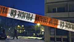 Policie na míste činu v Olomouci, kde s balkonu skočila matka s dcerou. | na serveru Lidovky.cz | aktuální zprávy