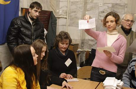Sítání hlas po volbách na Ukrajin