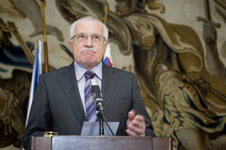 Prezident a vrchní velitel armády Václav Klaus.