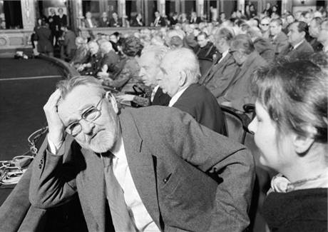 Jan Werich na sejit umlc v Nrodnm divadle 28. 1. 1977 (anticharta)