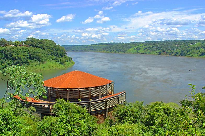 V amazonském pralese vyroste ob�í hydroelektrárna (ilustra�ní foto)