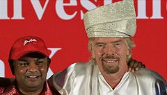 Majitel stáje Virgin Richard Branson a malajský premiér Tony Fernandés.
