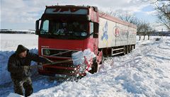 Česko znovu zasype sníh, pozor na sněhové jazyky a závěje 