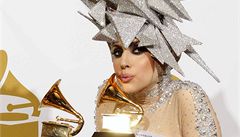 Lady Gaga na pedávání cen Grammy