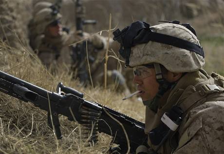 Rozsáhlá ofenzíva NATO proti bojovníkm islamistického hnutí Taliban na jihu Afghánistánu