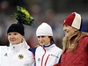 Martina Sabliková (uprost�ed), st�íbrná N�mka Stephanie Beckertová (vlevo) a bronzová Kana�anka Kristina Grovesová (vpravo).