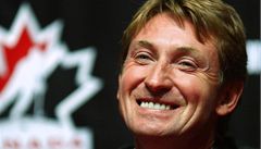 Favoritem na zaplen olympijskho ohn je legendrn Gretzky