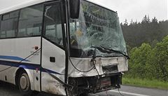 V Kamennm jezdu se srazily dva autobusy, jedno tk zrann
