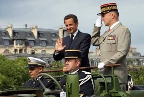 Nicolas Sarkozy a Jean-Louis Georgelin