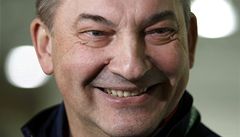 Mana�er ruského týmu a bývalý fenomenální branká� Vladislav Tretjak.