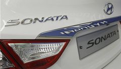 Hyundai Sonata.