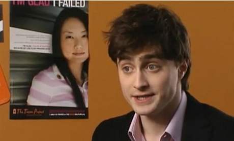 Britský herec Daniel Radcliffe vysvtluje, pro natoil reklamu pro americkou spolenost The Trevor Project.