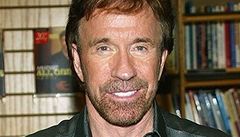 Nesmrteln Chuck Norris oslav 70. narozeniny 