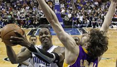 Howard a Gasol.