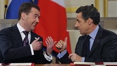 Sarkozy ocenil Medvedvovu oddanost lidskm prvm