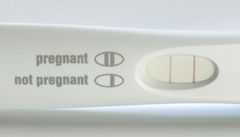 Pozitivní těhotenský test (ilustrační foto)