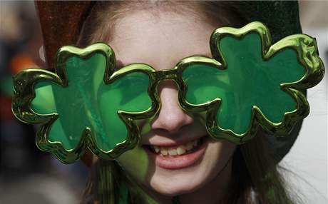 17. bezna slaví Irové Den svatého Patrika