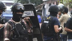Antiteroristická jednotka po zásahu v Jakart. 