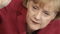Merkelová prolomila tabu. Chce vylučovat země z eurozóny