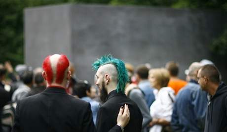Památník homosexuálním obtem nacistické perzekuce v Berlín byl odhalen v kvtnu 2008