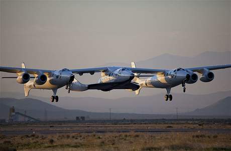 SpaceShipTwo uprosted