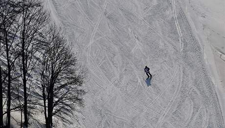 Jarní lyování na horách.
