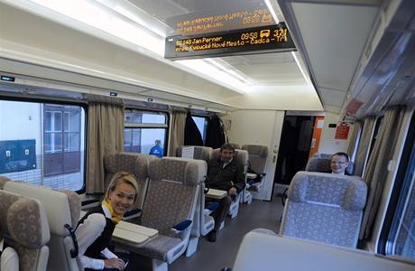 esk drhy letos uvedou do provozu nov nebo modernizovan vlaky za vce ne 4,5 miliardy korun