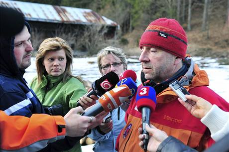Na Slovensku pod lavinou zahynuli dva et turist.