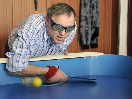 Nevidomý hráč stolního tenisu