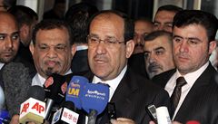 Irácký premiér žádá přepočítání hlasů, ve volbách prohrává