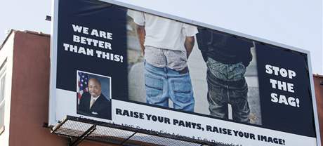 Amerití politici bojují proti kalhotám "na pl erdi"