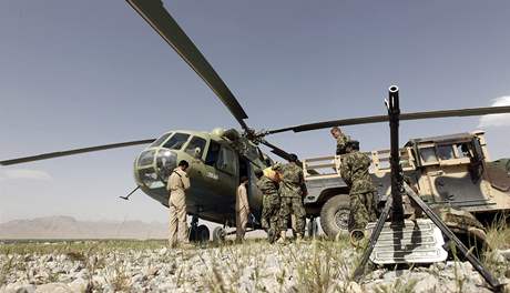 Ilustraní foto. Vrtulník Afghánské národní armády (ANA).