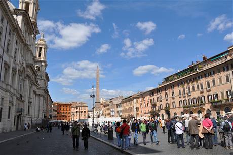 Piazza navona (ve dne)