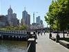 18. Melbourne (umístění 2008: 17.); Počet obyvatel města/země:  3,900,000 / 21,262,641  ; Délka života: 81,6 let; HDP: 800,5 mld. Dolarů