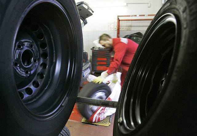 Pozor na levné letní pneumatiky z Číny, mohou být nebezpečné | Byznys |  Lidovky.cz