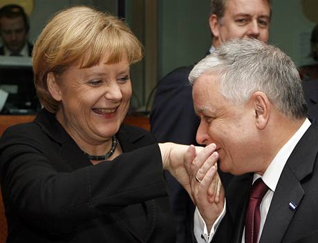 Lech Kaczyski zdrav nmeckou spolkovou kanclku Angelu Merkelovou 
