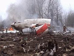 Trosky letadla Tupolev Tu-154, kter havaroval na letiti ve Smolensku