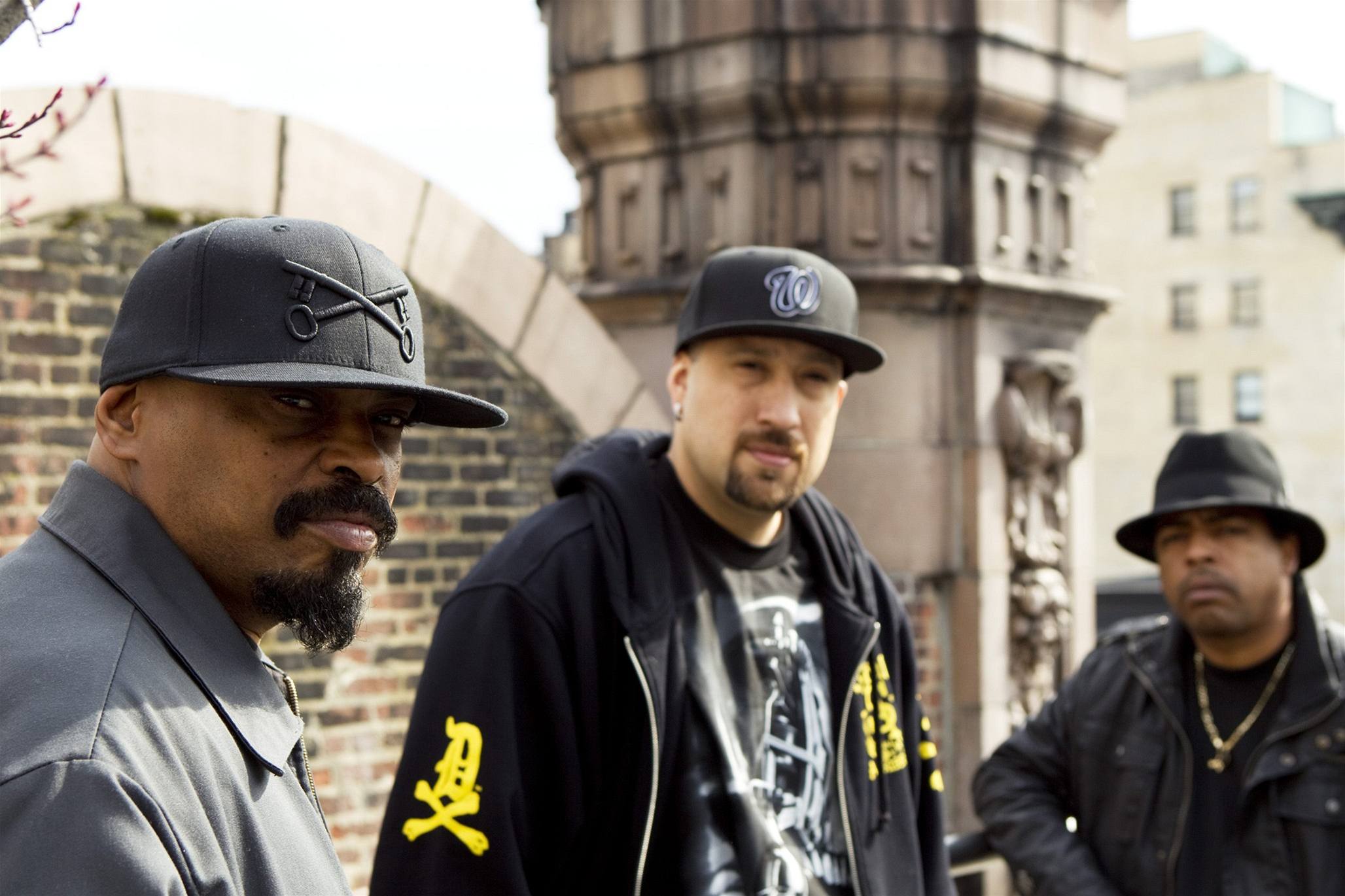 �lenové skupiny Cypress Hill. Zleva Sen Dog, B-Real a Eric Bobo.