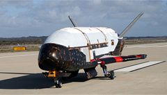 Bezpilotní miniraketoplán X-37B