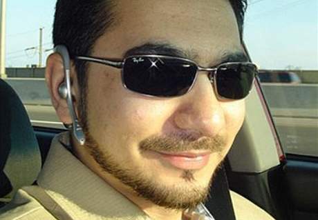 Americký oban pákistánského pvodu Faisal Shahzad, který se piznal k neúspnému bombovému atentátu v centru New Yorku.