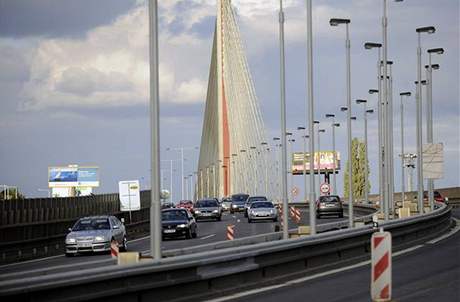Lanový most - ilustraní foto.