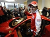 Felipe Massa slavnostn otevel  Praze nový showroom Ferrari. 